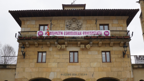 DECLARACIÓN INSTITUCIONAL DEL AYUNTAMIENTO DE LEZO CON MOTIVO DEL 25 DE NOVIEMBRE, DÍA INTERNACIONAL CONTRA LA VIOLENCIA HACIA LAS MUJERES