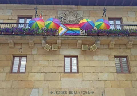 Imagen de la balconada del ayuntamiento