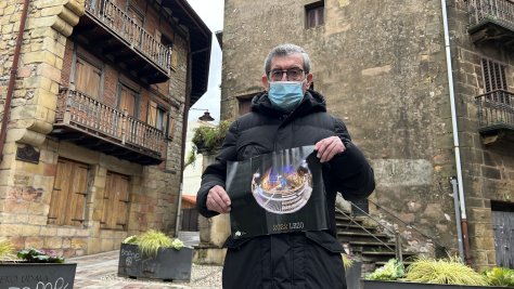 Lezoko alkatea, sarituaren argazkiarekin