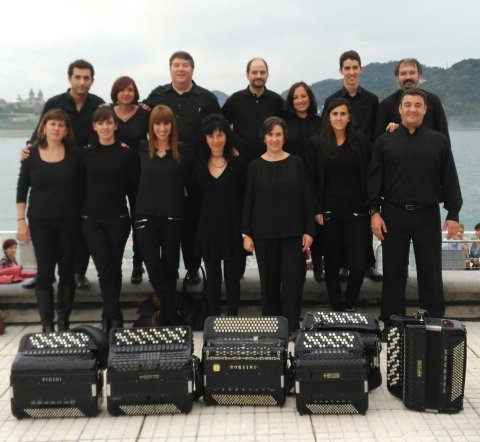 Illumbe Akordeoi Orkestra