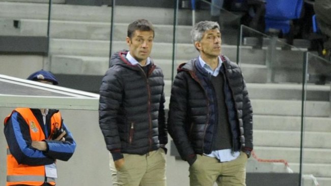 Mikel Labaka, 2º entrenador de la real sociedad, junto a Imanol Alguacil